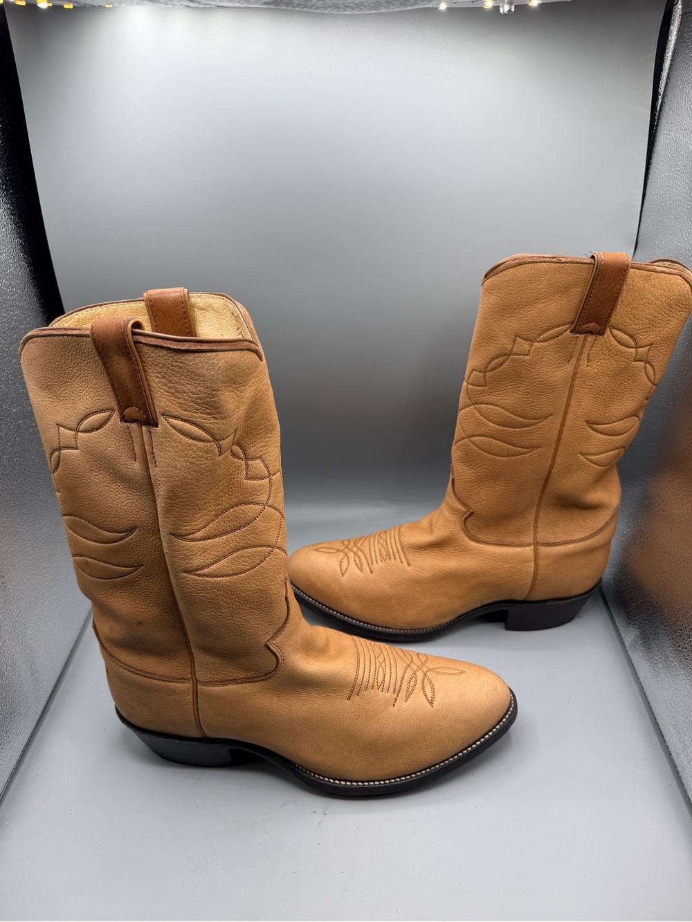 Justin Cowboy Boots 9.5 EE Men’s Wide R Toe Deer beige Rodeo Western